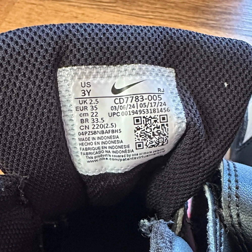Nike Kids High-Top Sneakers in Black, White & Coral Pink - Picture 6 of 8